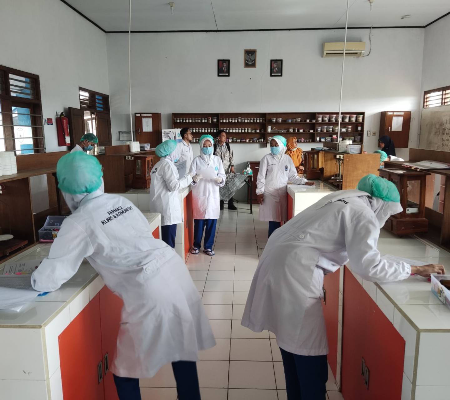 UKK Farmasi Klinis dan Komunitas Bersama Asesor dari Kimia Farma - 2025