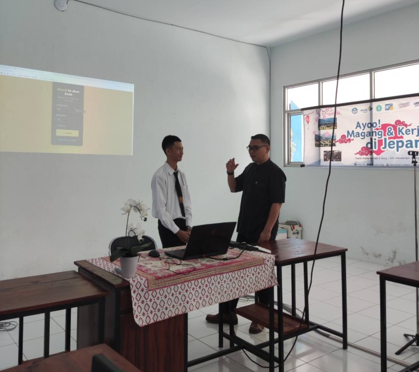 Demonstrasi Projek Website bersama PT. Inovindo Digital Media - UKK 2025
