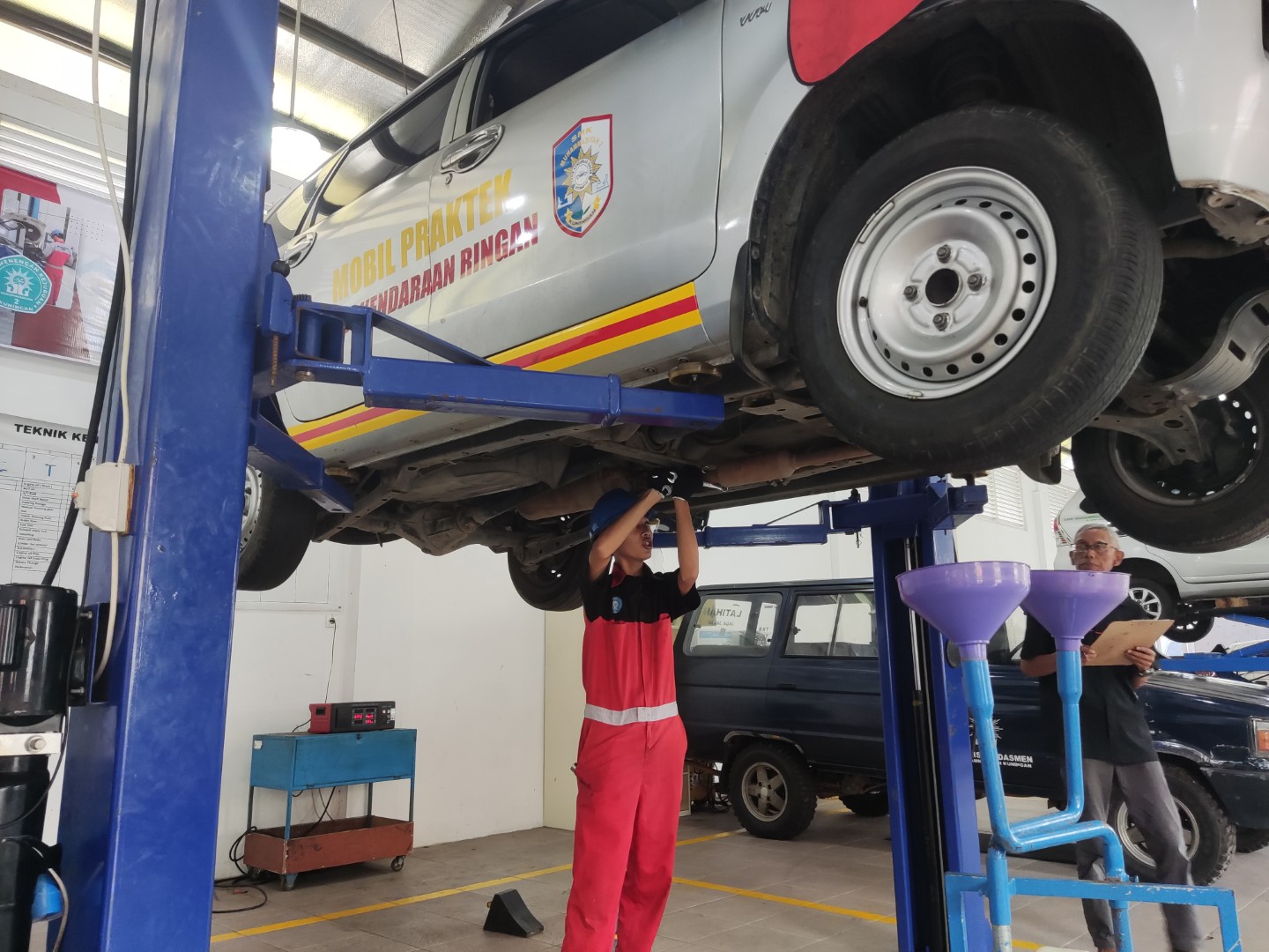 Uji Kompetensi Keahlian Teknik Kendaraan Ringan bersama Asesor Pintar Bersama Daihatsu - 2025